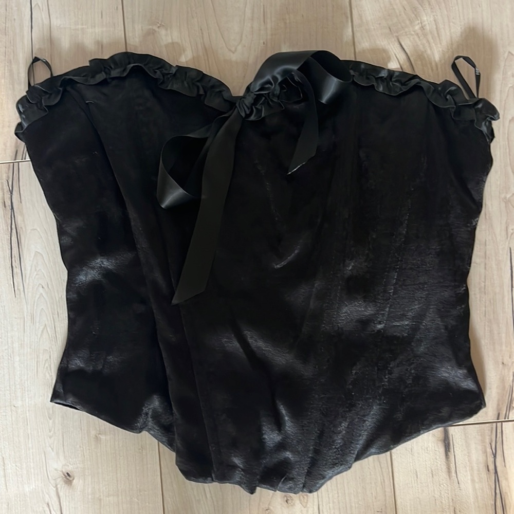 NWT Forever 21 Black Corest Size S